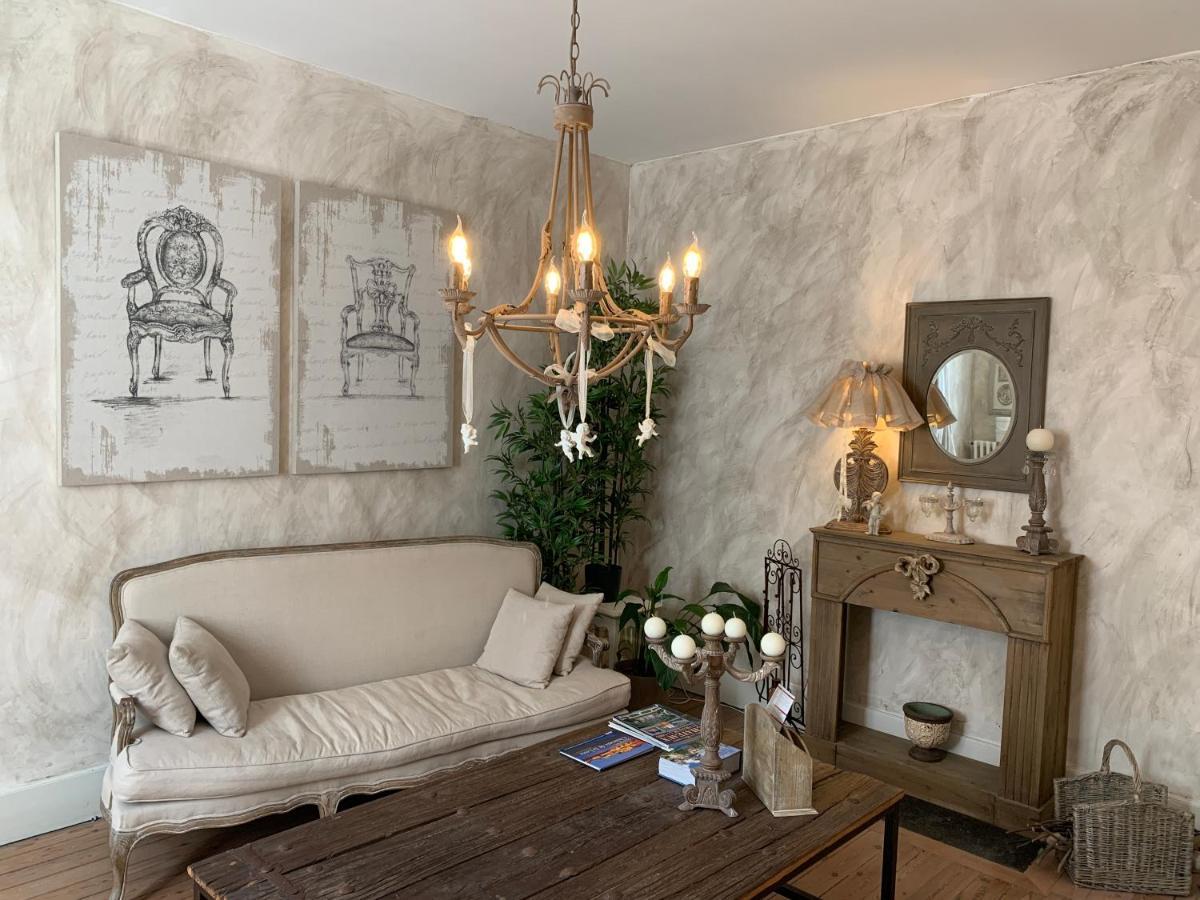 L'Ange Est Reveur Bed & Breakfast Ланже Екстериор снимка
